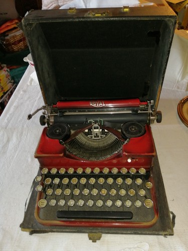 Ancienne machine écrire - ancienne, à